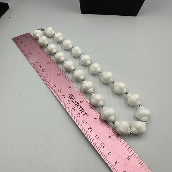 Vintage Lucite Bead Necklaces Lot Red White Marbled Lucite Chunky Layered Bold - Picture 10 of 12